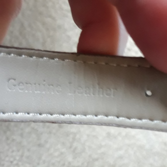 Bluetooth GSM Smart Watch - Picture 5 of 8